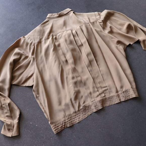 100% Silk Longsleeve Button Front Blouse in Mocha Mouse Brown by Liz Claiborne - Picture 9 of 9